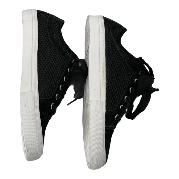 ISAAC MIZRAHI LIVE Lizard Lace Up Sneakers Black - Picture 6 of 9